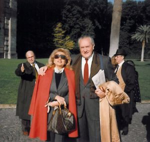 1994-95: Il Presidente De Rosa con Franca Talarico e Antonio Vozza durante la visita a Capodimonte
